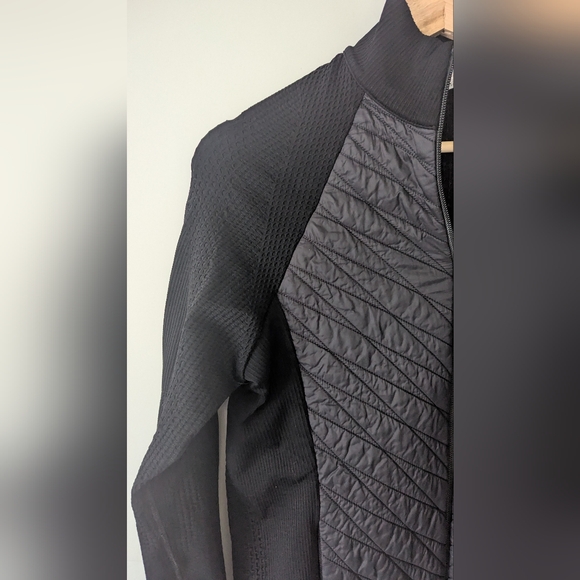 Athleta Flurry Force Insulated Jacket Black EUC Super Stretchy Large - Picture 5 of 13